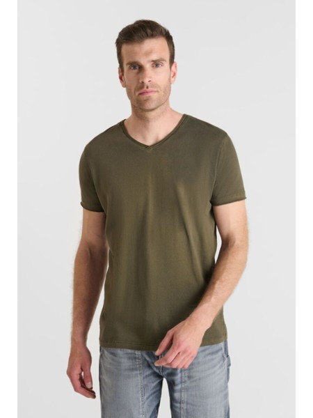 Camiseta cuello pico OBRIBS verde oscuro | comprar ahora