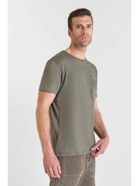 Camiseta cuello redondo NAIA verde | comprar ahora