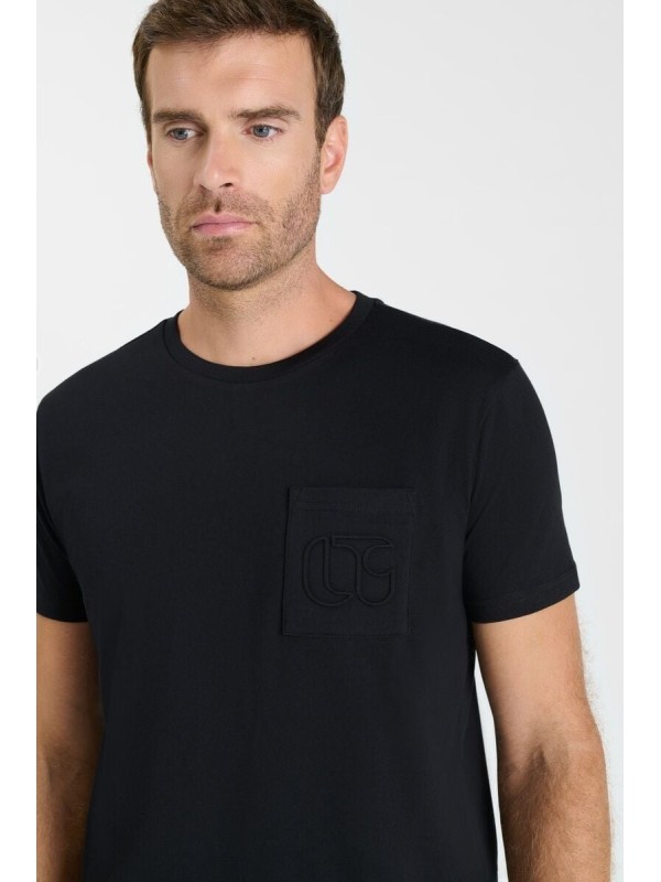 Camiseta cuello redondo NAIA negro