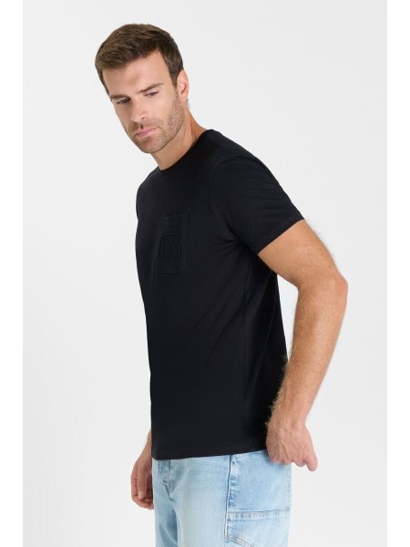 Camiseta cuello redondo NAIA negro