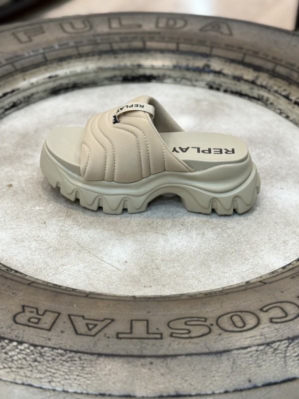 Sandalia JUYCE SLIDE BEIGE CLARO